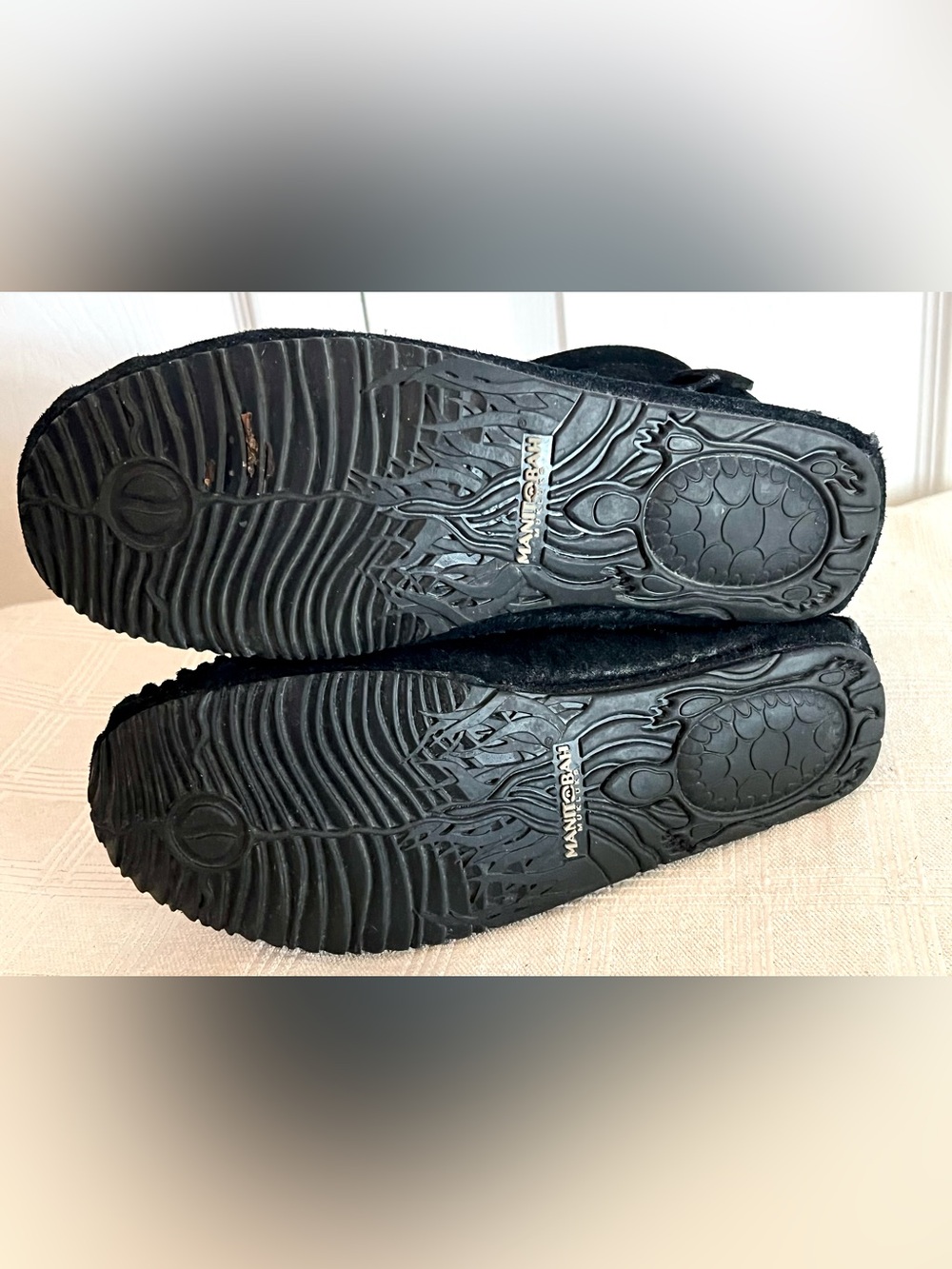 Authentic Manitobah Mukluks Harvester Black Suede Lined Boots Size 7 - Picture 3 of 10